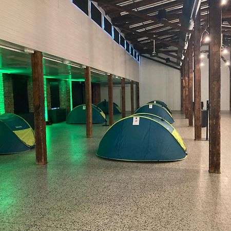 Indoor Camping Helsinki Hotel Exterior foto