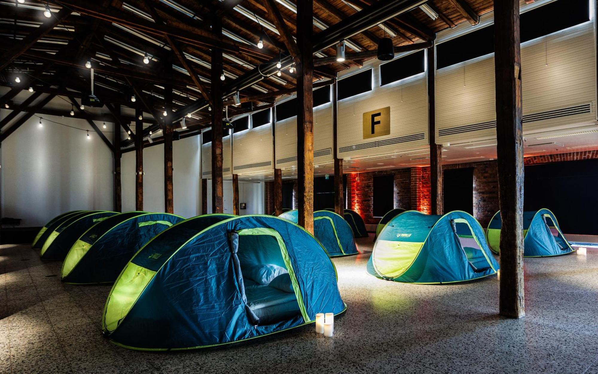 Indoor Camping Helsinki Hotel Exterior foto